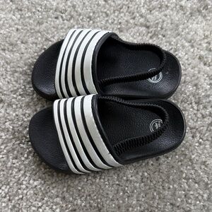 Wonder Nation Black and White Kids Slide Sandals